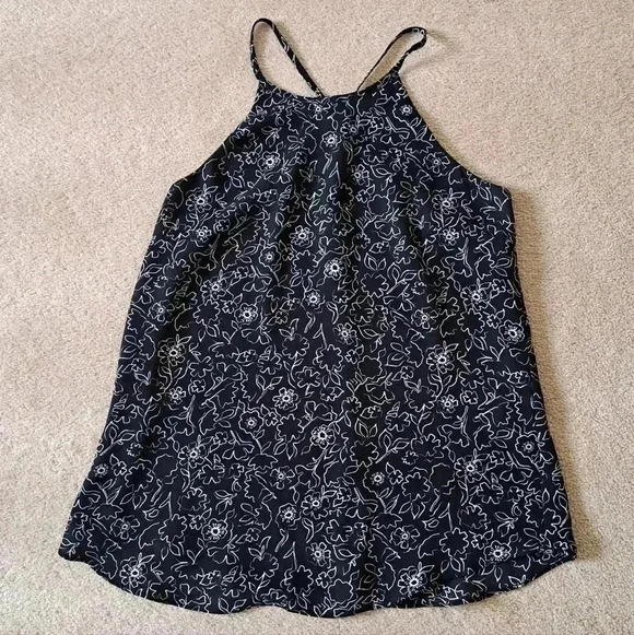❤️ RW&Co Sleeveless Blouse Floral Black and White Keyhole  Back Womens Size XS - Picture 8 of 10
